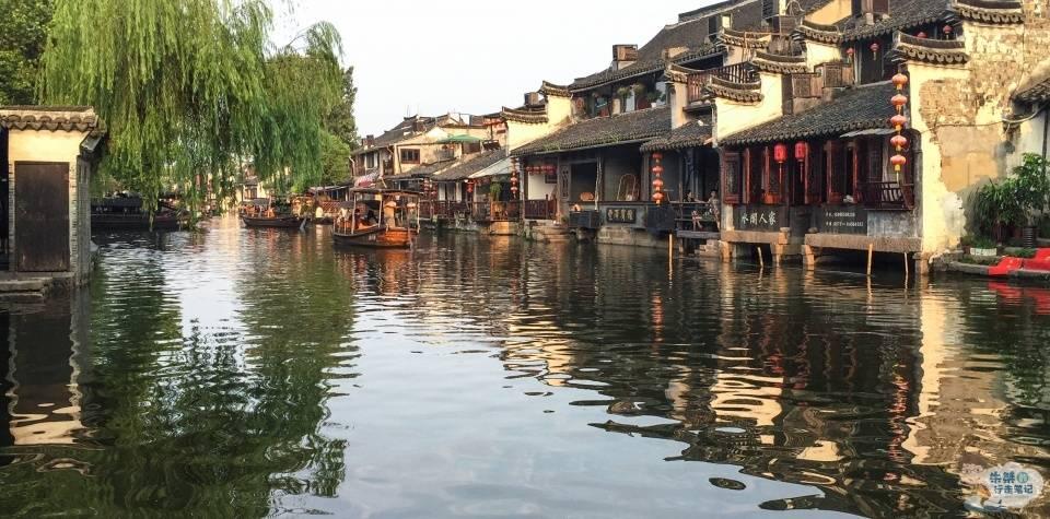 求出主意：买房出租，自己另租房住，这方案好不好